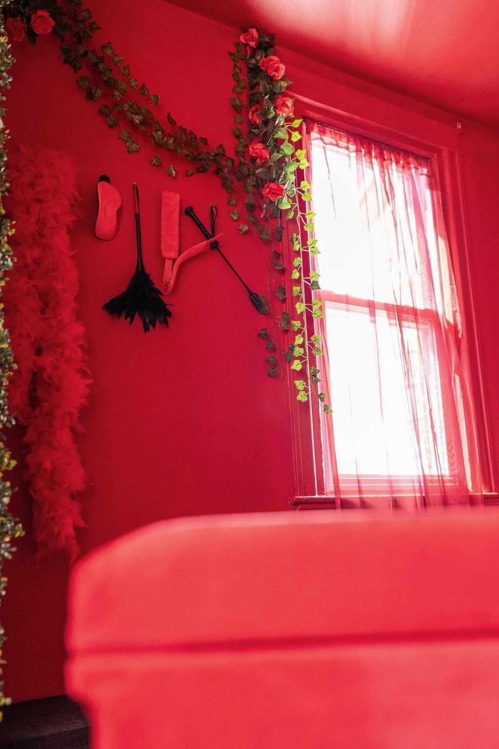 Thehottiehouse: Fun Fantasy Experience Apt On Blvd Philadelphia